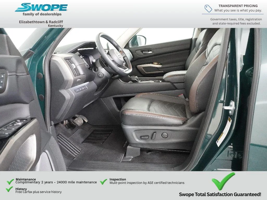 Used 2025 Obsidian Green Pearl Nissan Platinum image 14