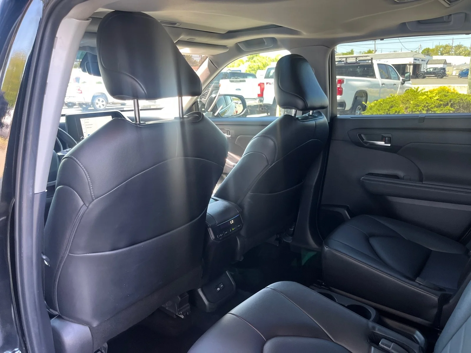 Used 2024 Midnight Black Metallic Toyota XLE AWD image 33