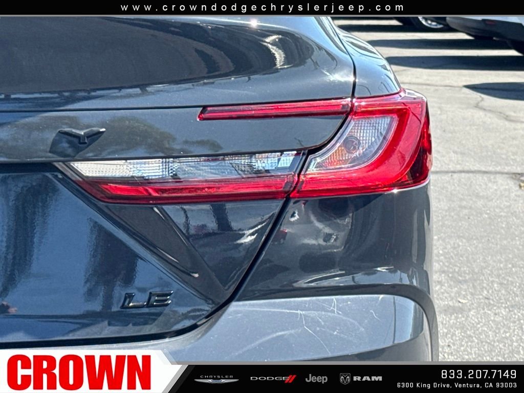 Used 2025  Toyota LE image 15