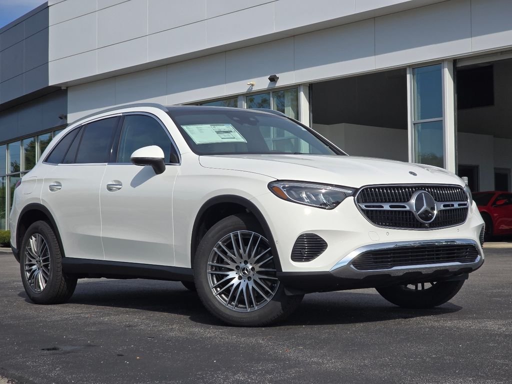 New 2027 Polar White Mercedes-Benz GLC 300 image 1