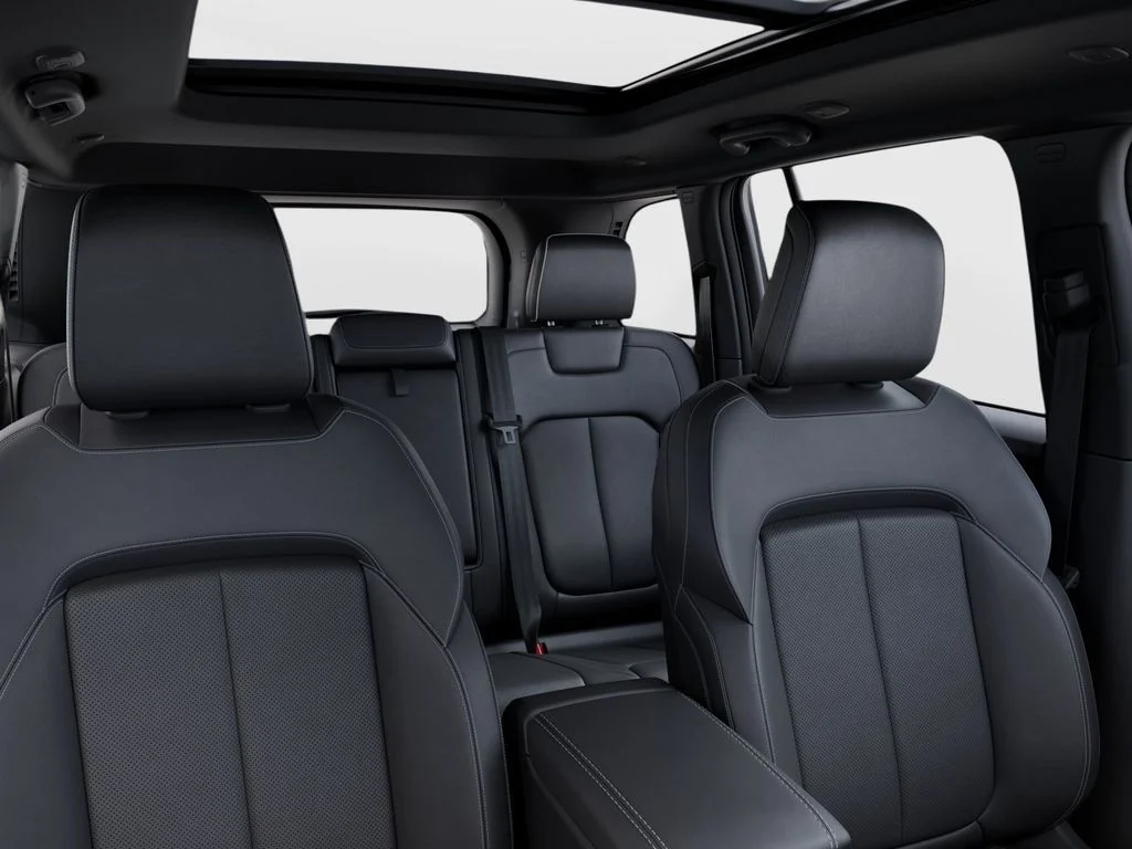 New 2026 Fathom Blue Pearl-Coat Exterior Paint Jeep Limited Reserve image 28