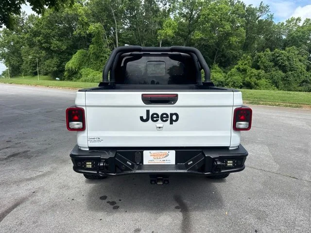 Used 2020 White Jeep Sport image 6