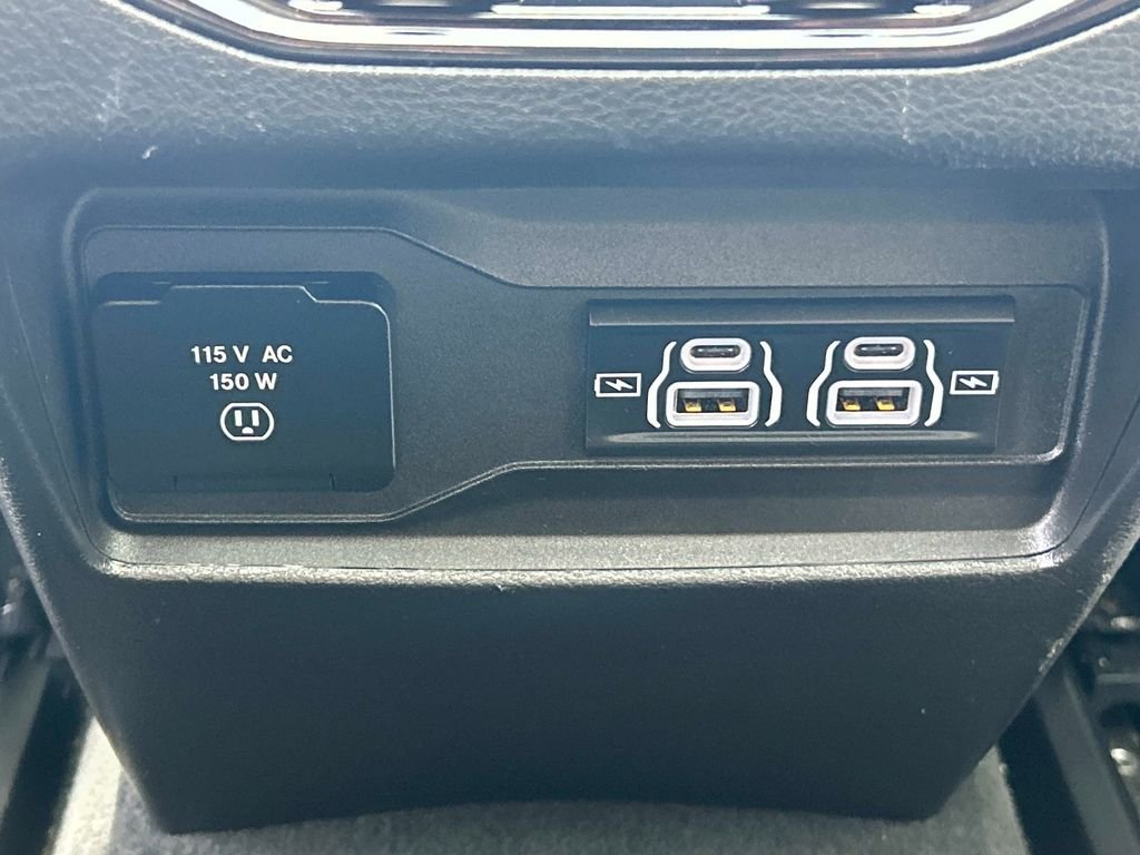Used 2023 Black Jeep Summit Reserve image 24