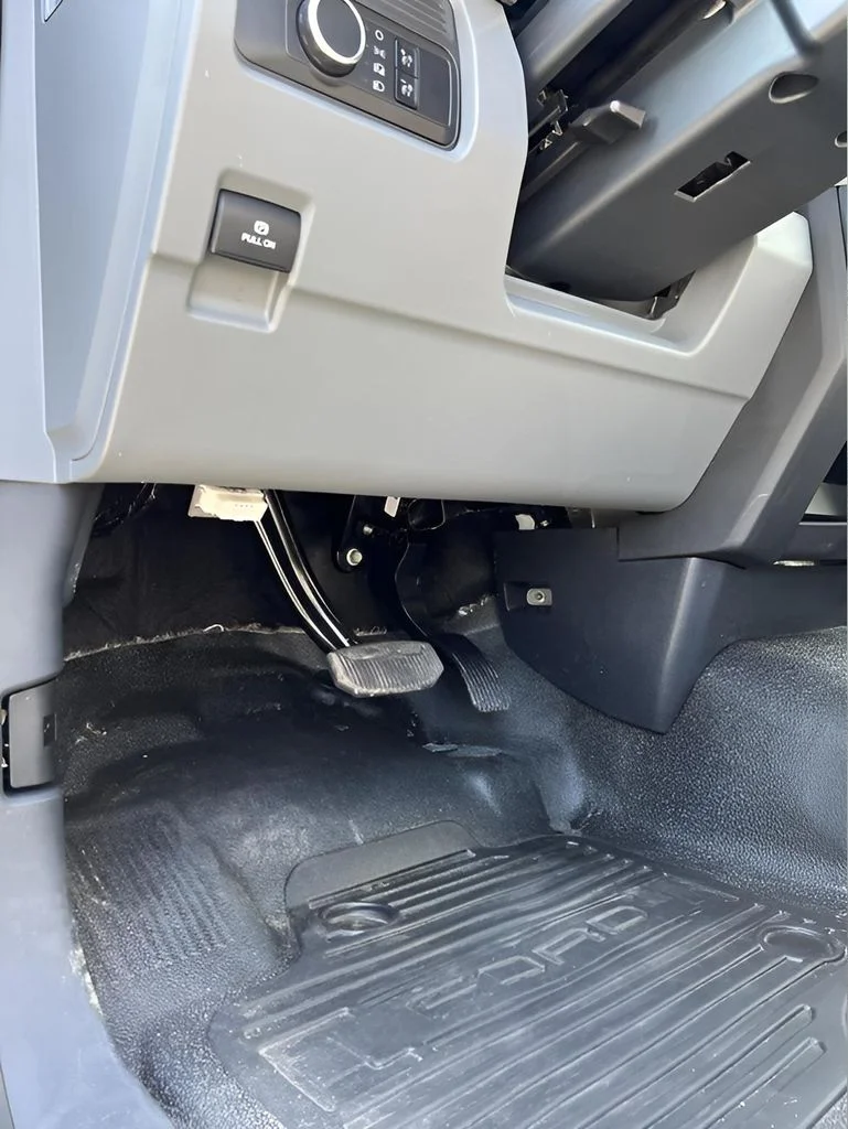 Used 2025 White Ford XL image 14