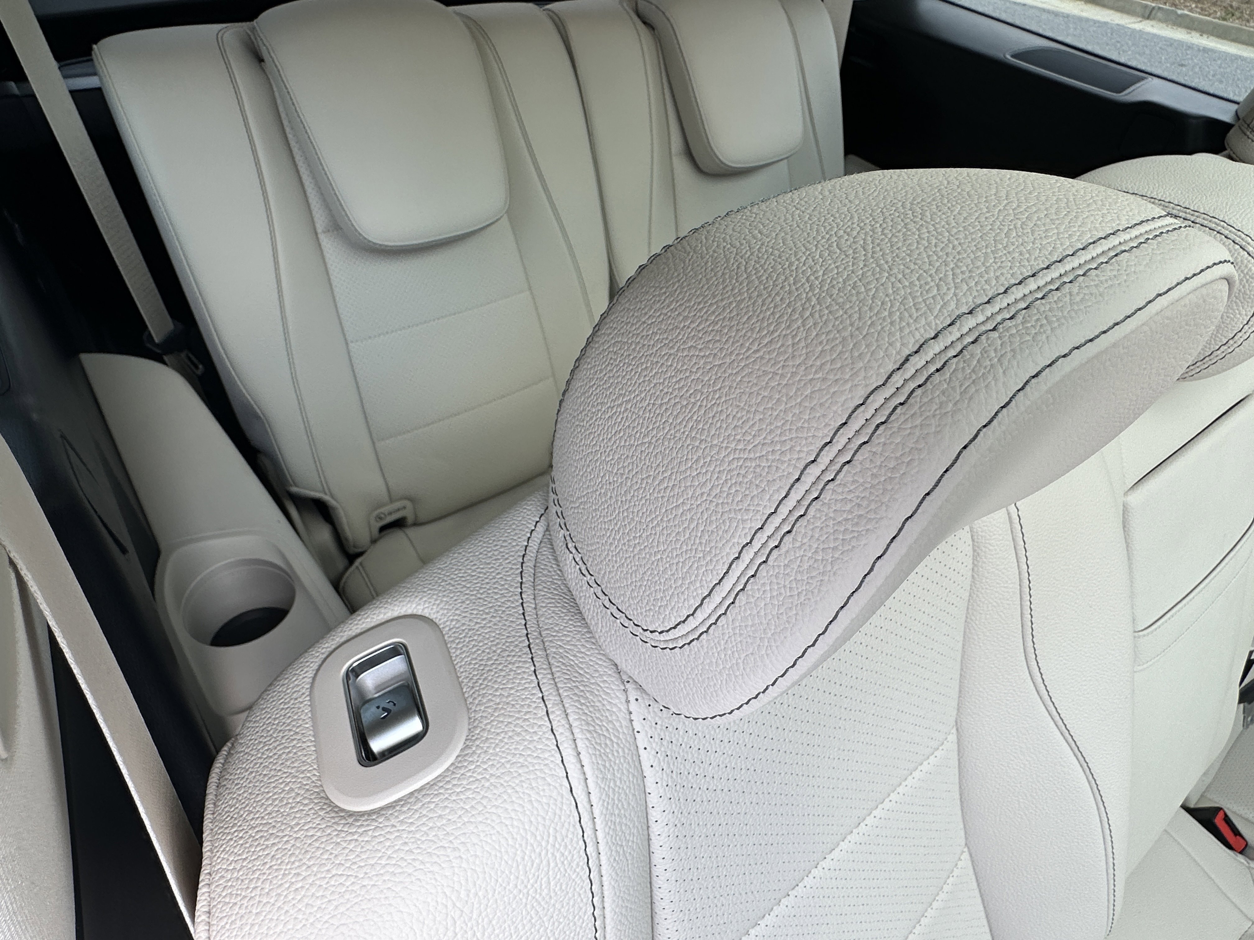Used 2023 White Mercedes-Benz GLS 450 image 19