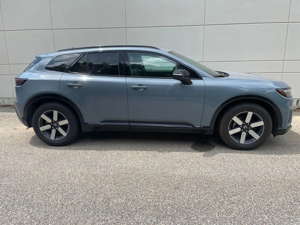 New 2026 Sonic Gray Pearl Honda Touring image 5