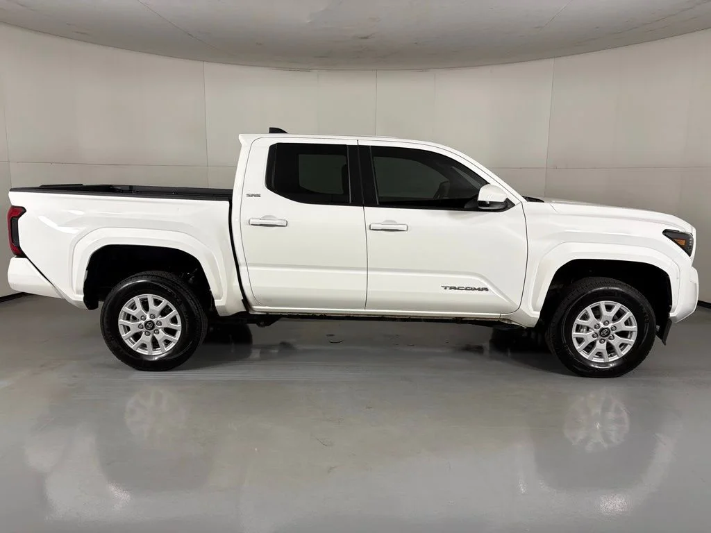 Used 2024 White Toyota SR5 image 9