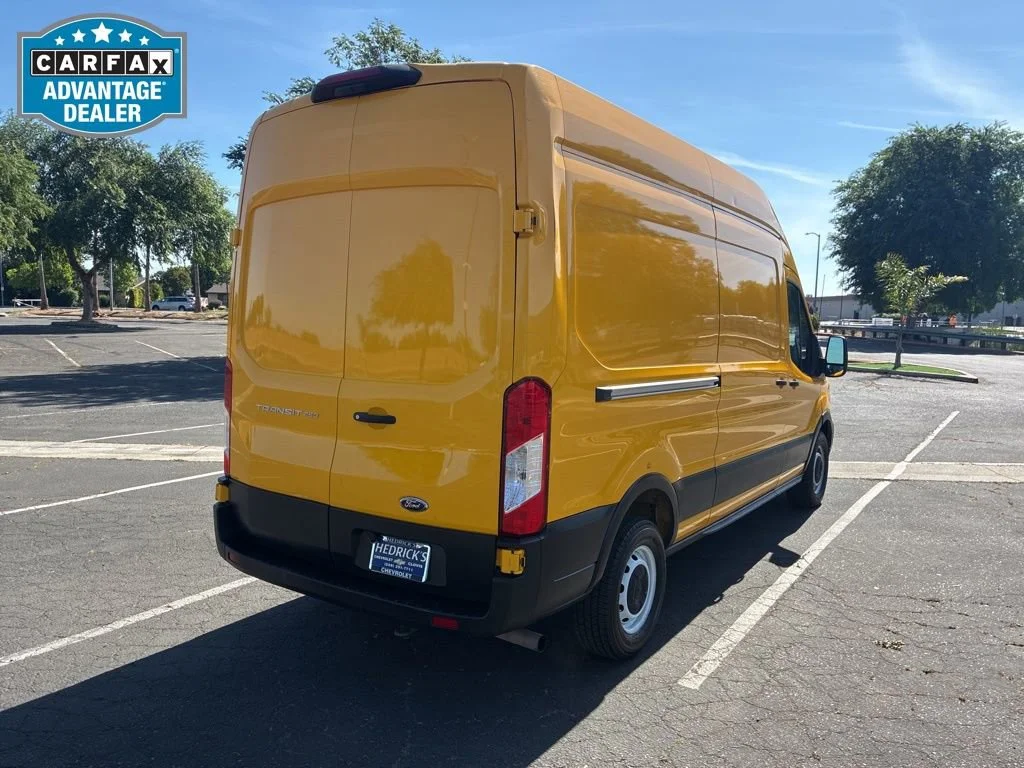 Used 2021 Oxford White Ford T-250 HI RF RWD image 3