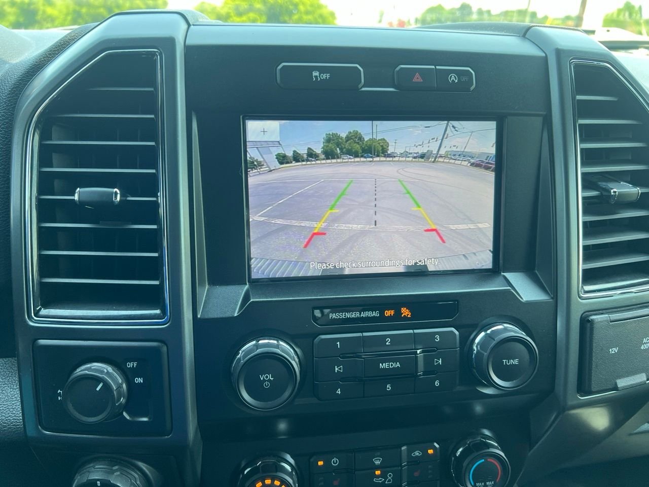 Used 2019 Blue Ford XLT image 33