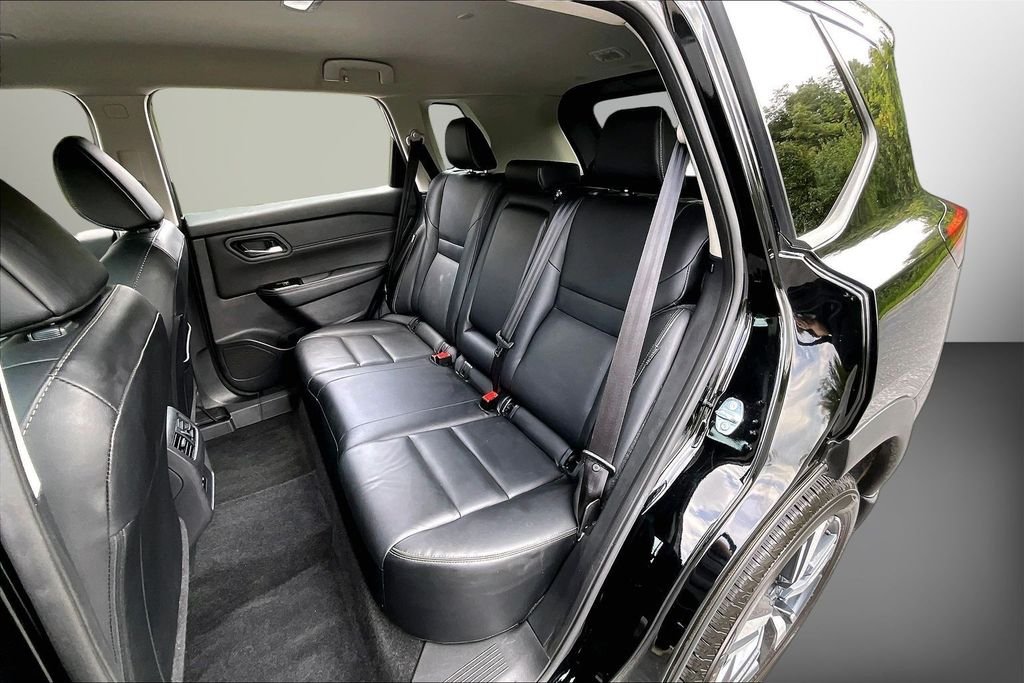 Used 2024 Black Nissan SL image 26