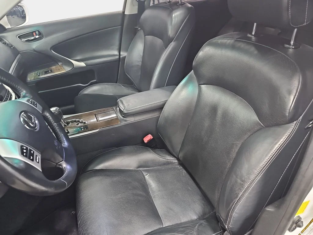 Used 2011 White Lexus 250 image 17