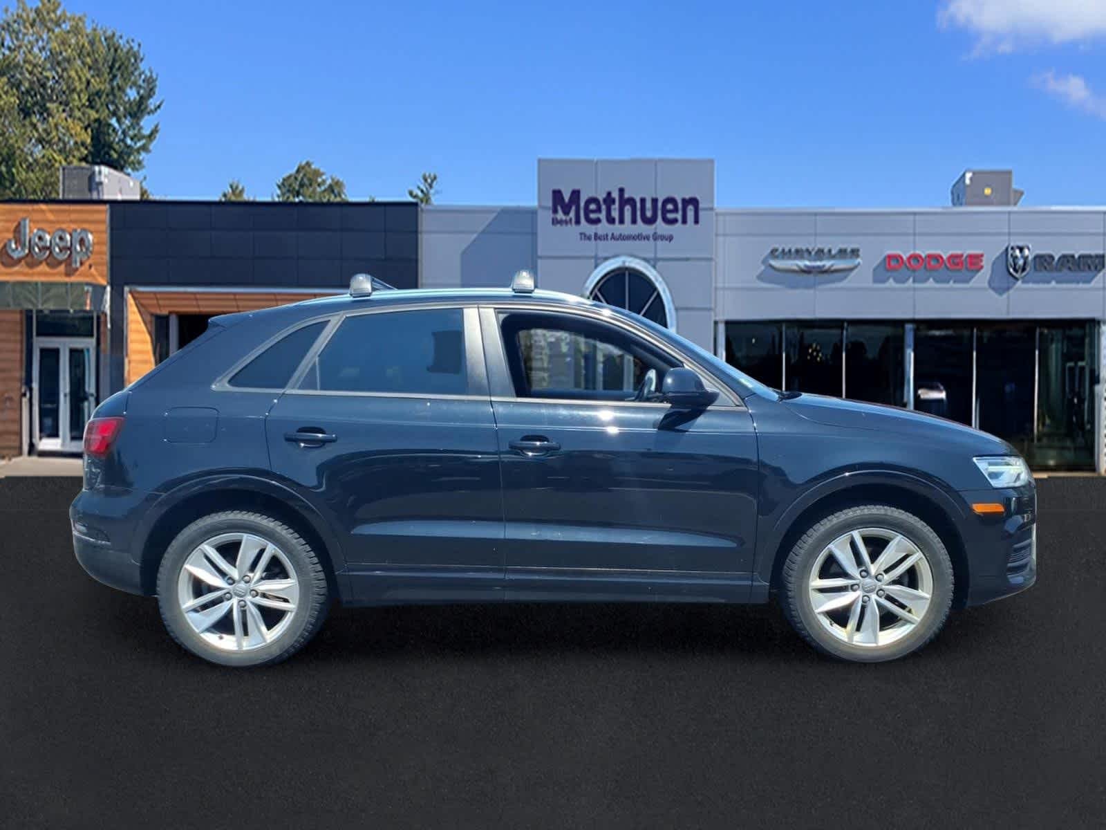 Used 2017 Mythos Black Metallic Audi Premium image 3