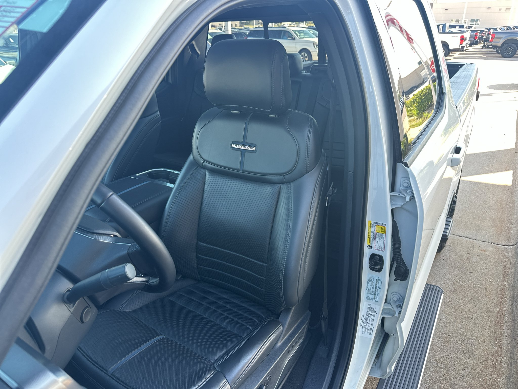 Used 2025 Star White Metallic Tri-Coat Ford Platinum image 33