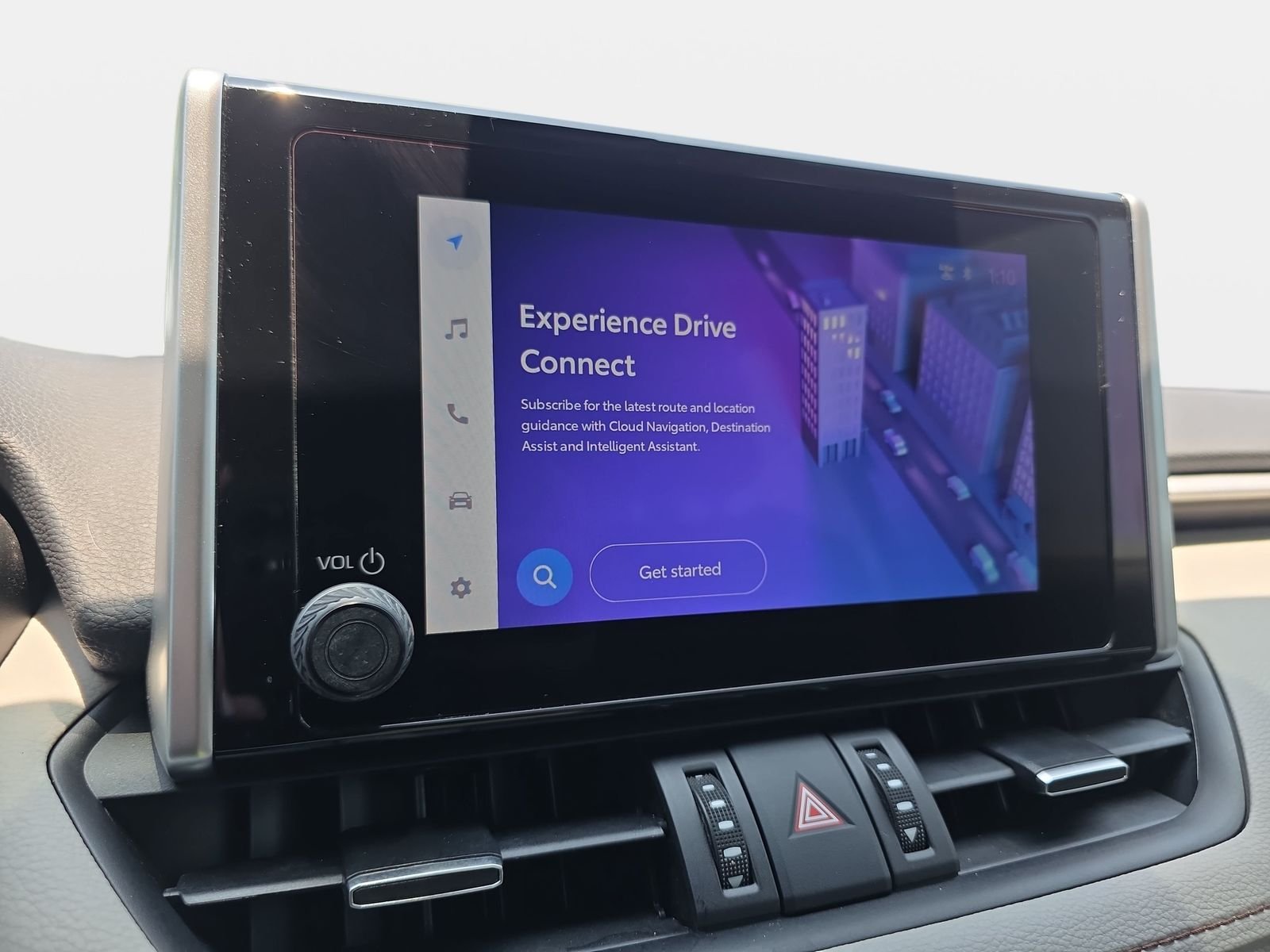 Used 2023  Toyota XLE Premium image 22