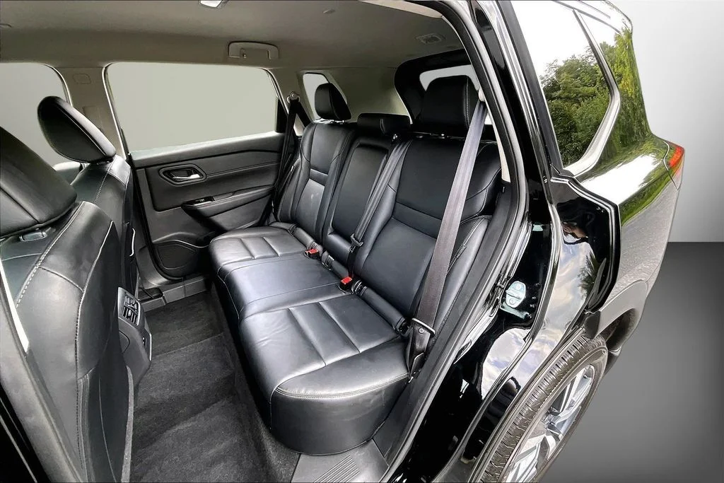 Used 2024 Black Nissan SL image 26