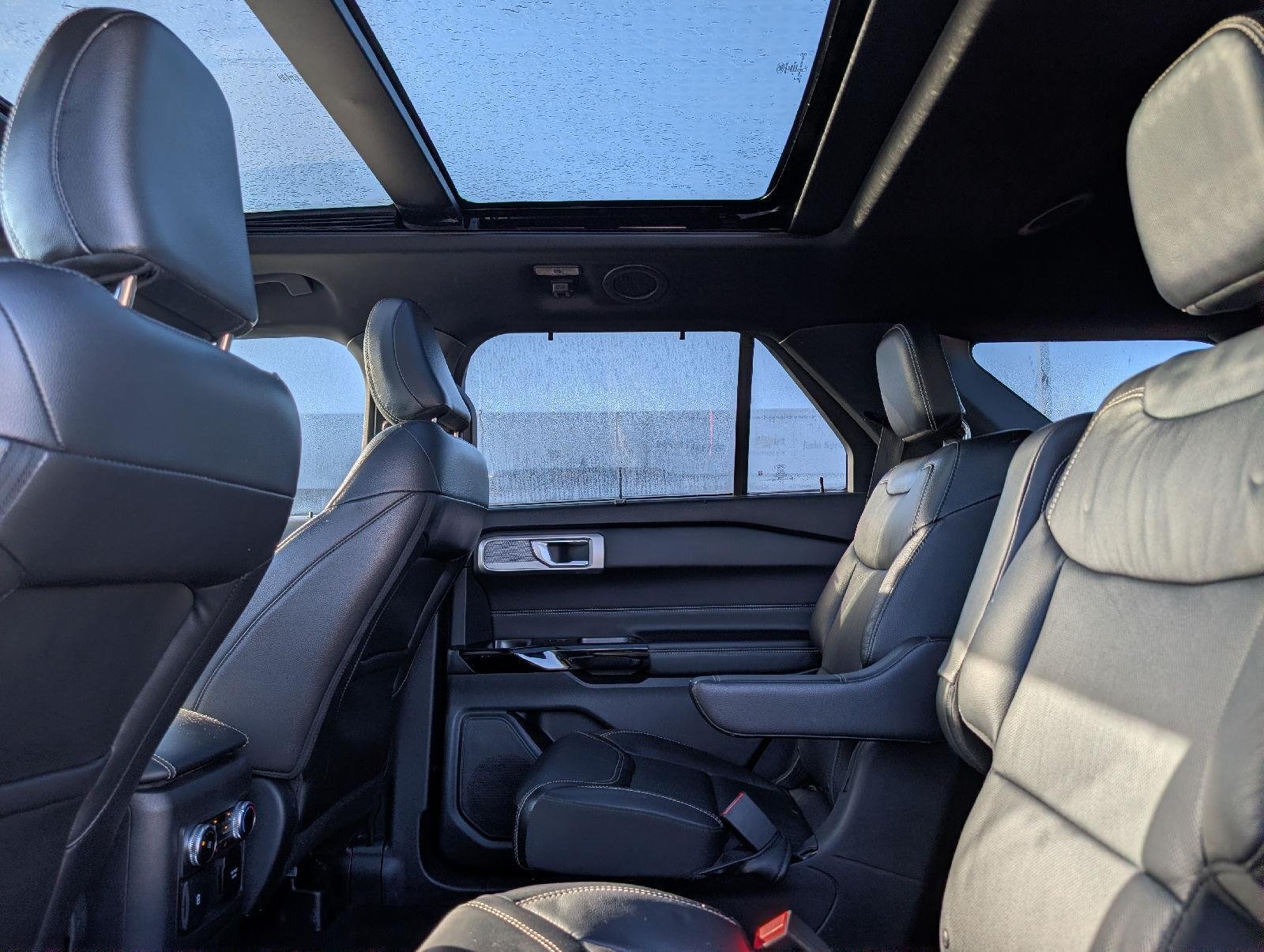 Used 2022 Star White Metallic Tri-Coat Ford  image 10