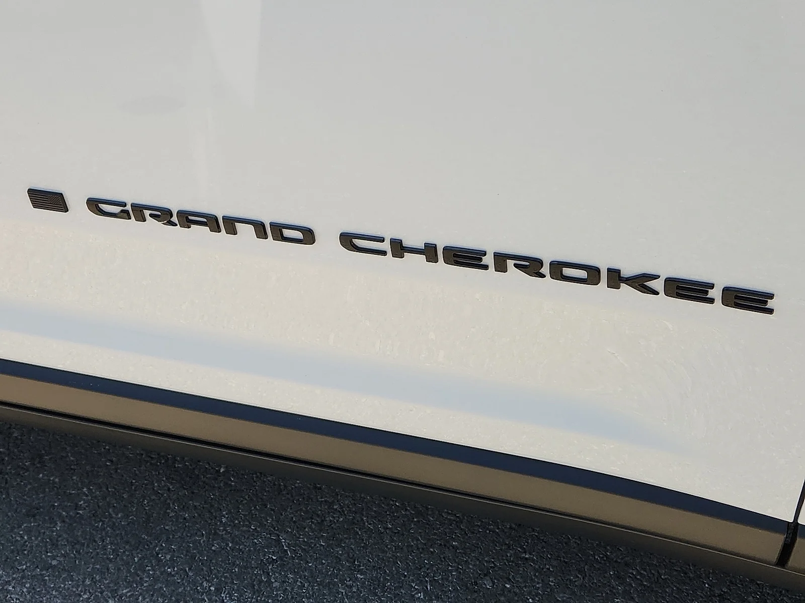 New 2026 Bright White Clear-Coat  Paint Jeep LAREDO ALTITUDE 4X4 image 8
