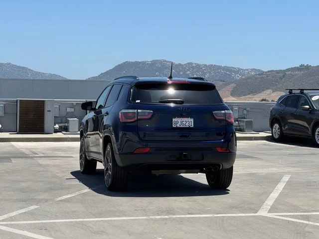Used 2019 Blue Jeep Limited image 34
