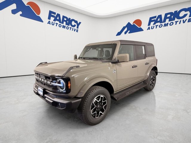 2026 Ford Bronco Outer Banks