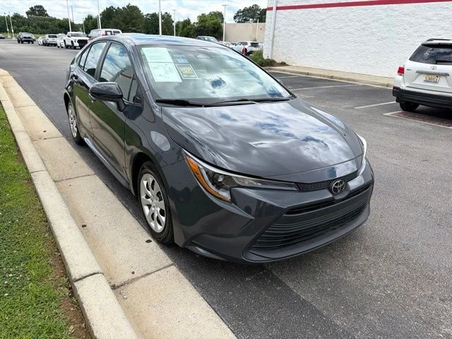 Used 2025  Toyota LE image 1