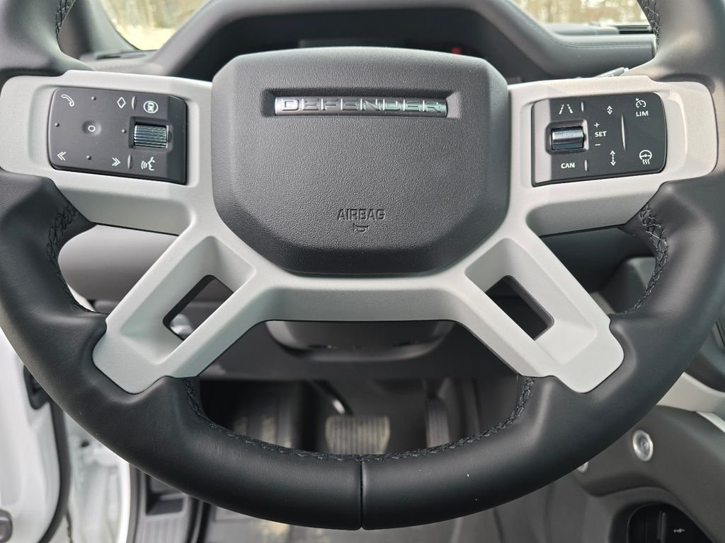 2026 Land Rover Defender X-Dynamic SE - Photo 40