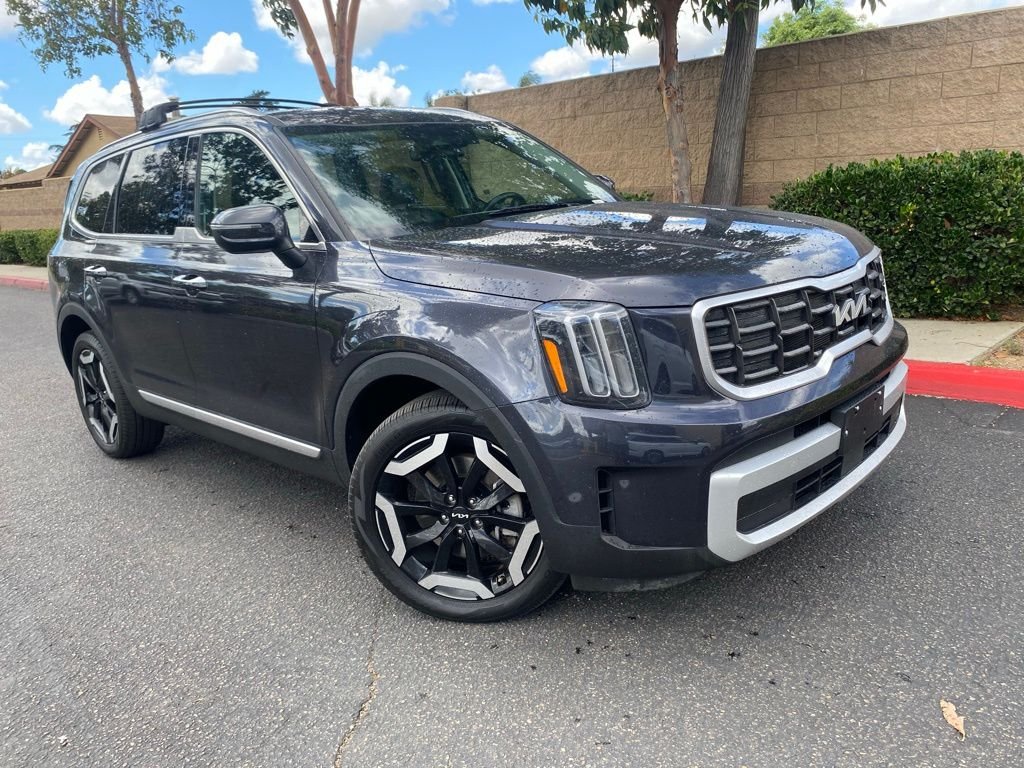 Used 2025 Gray Kia S image 1