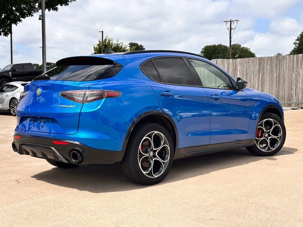Used 2024 Blue Alfa Romeo Veloce image 5