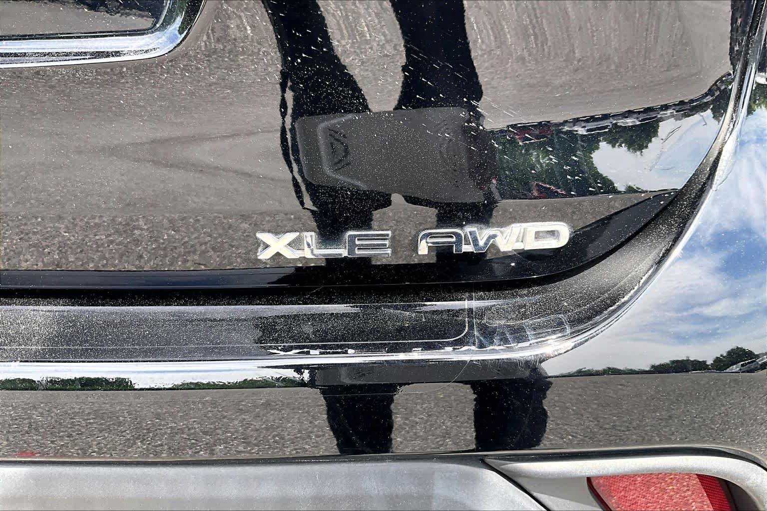 Used 2023 Midnight Black Metallic Toyota XLE image 10
