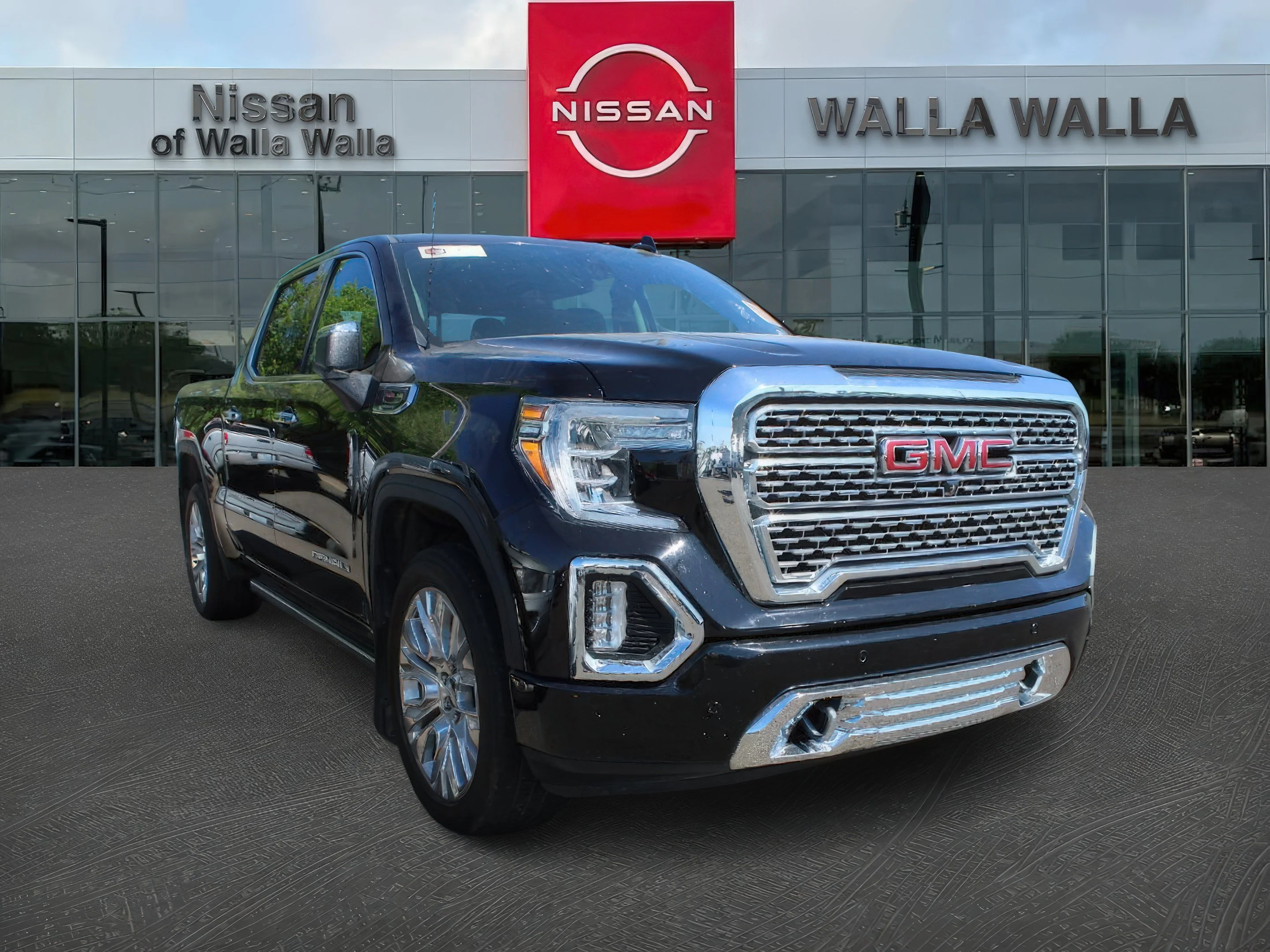 2020 GMC Sierra Denali 4WD Crew Cab Short Box's photo