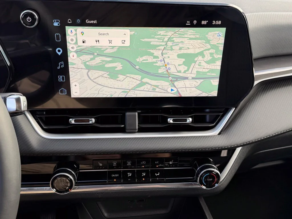 2027 Chevrolet Equinox LT - Photo 3