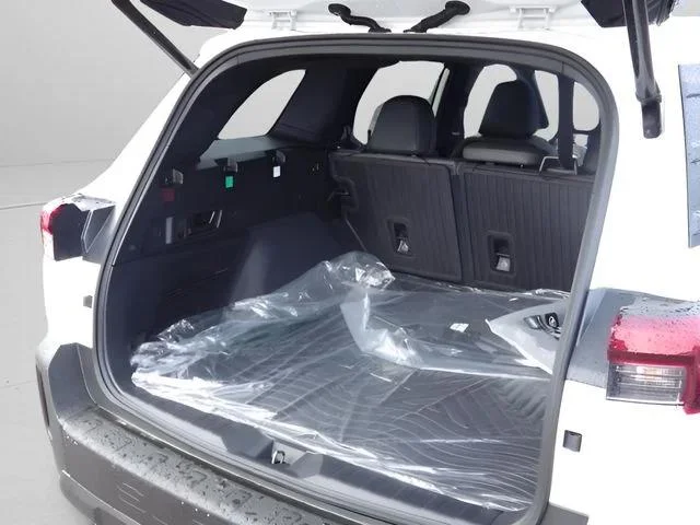 New 2026 CRYSTAL WHITE PEARL Subaru Limited XT image 7