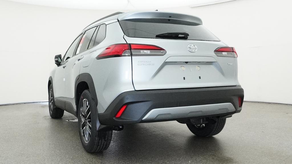 New 2026 Sonic Silver Toyota XLE image 22