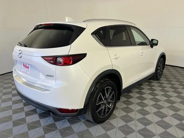 Used 2018 White Mazda Touring image 7
