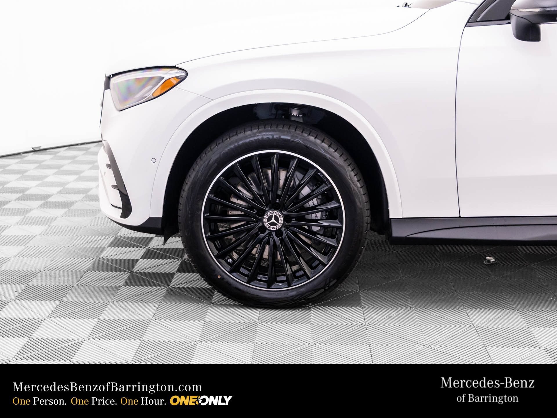 New 2026 Polar White Mercedes-Benz GLC 300 Coupe image 79