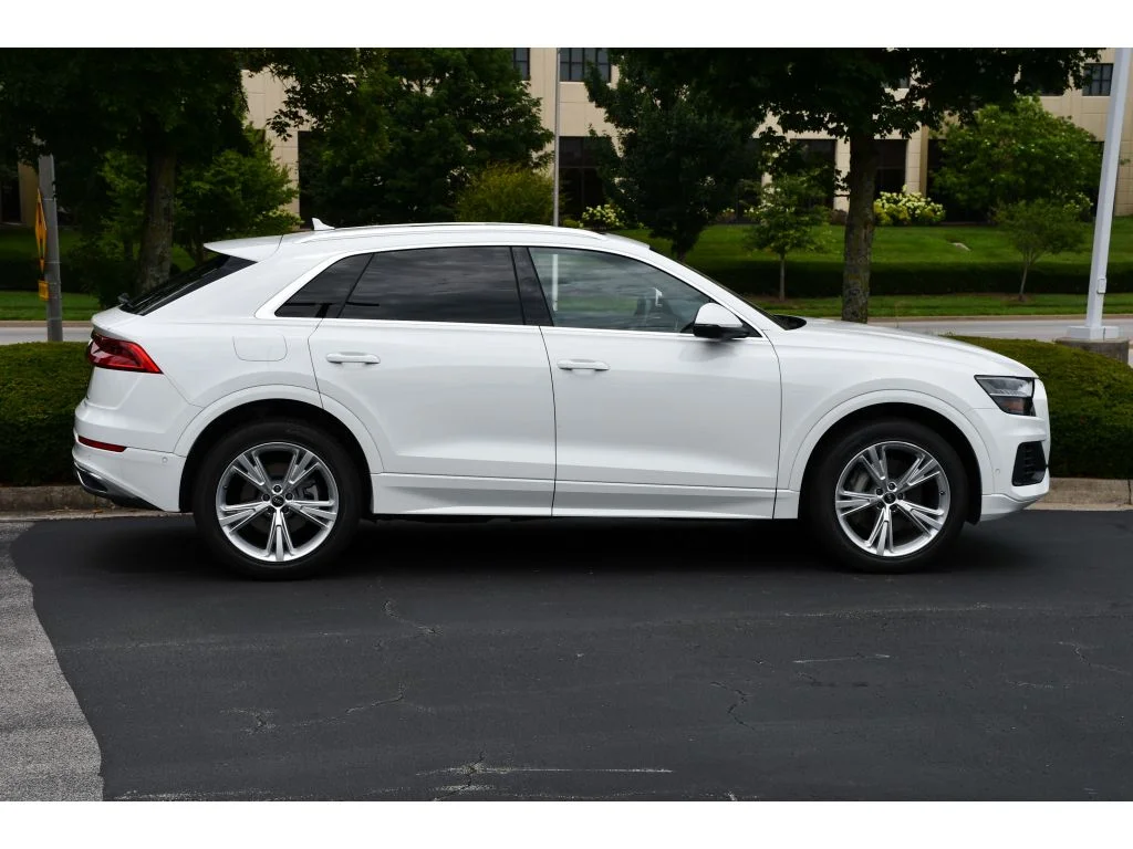 Used 2023 Carrara White Audi Premium image 3