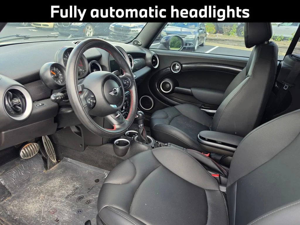 Used 2015 White MINI Base image 12