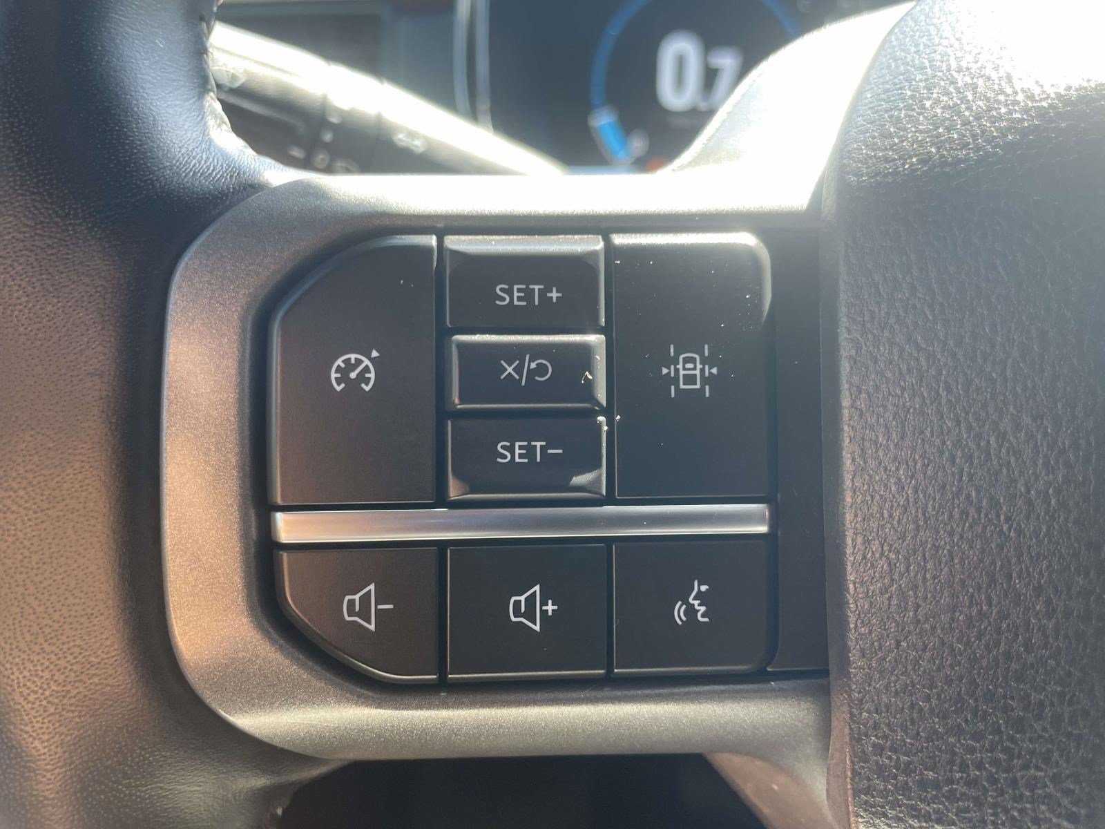 Used 2022 Blue Ford LARIAT image 21
