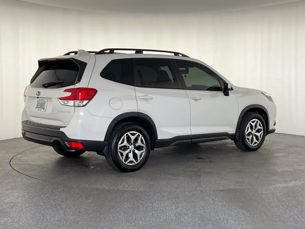 Certified Used 2023 White Subaru Premium image 4