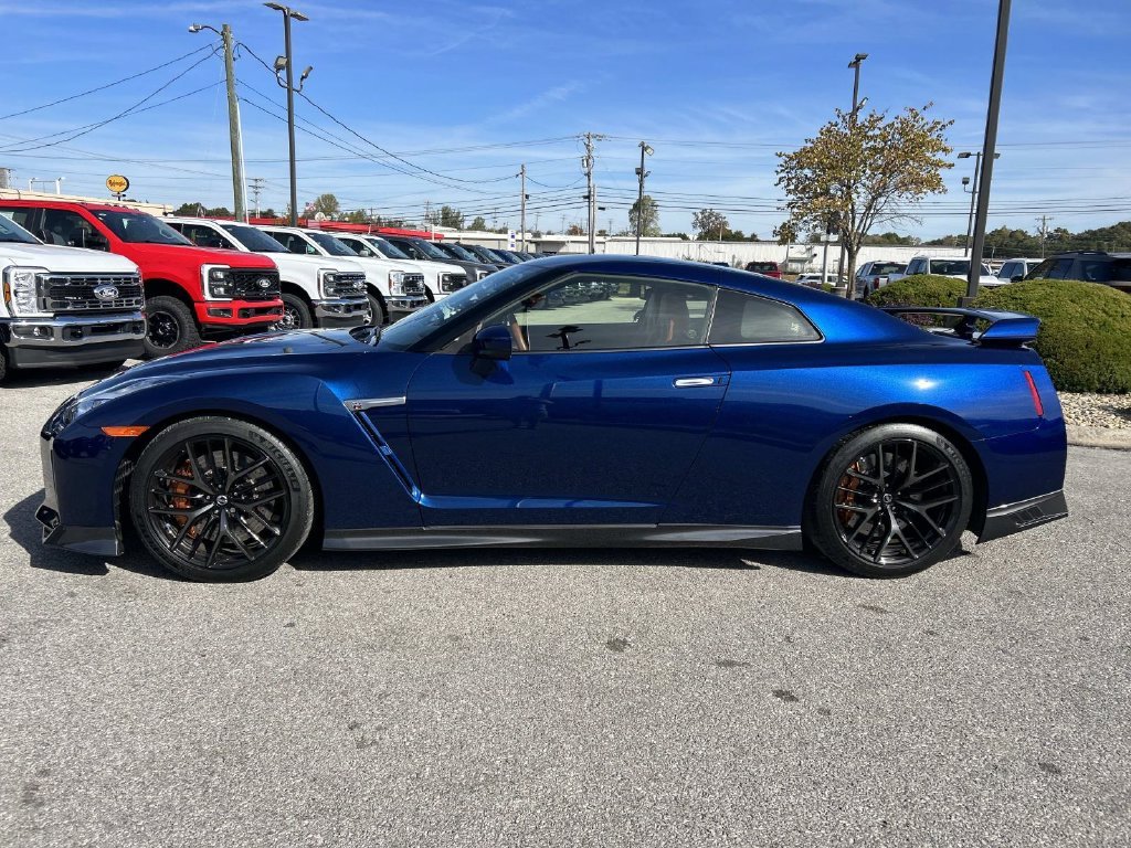 Used 2017 Deep Blue Pearl Nissan Premium image 7