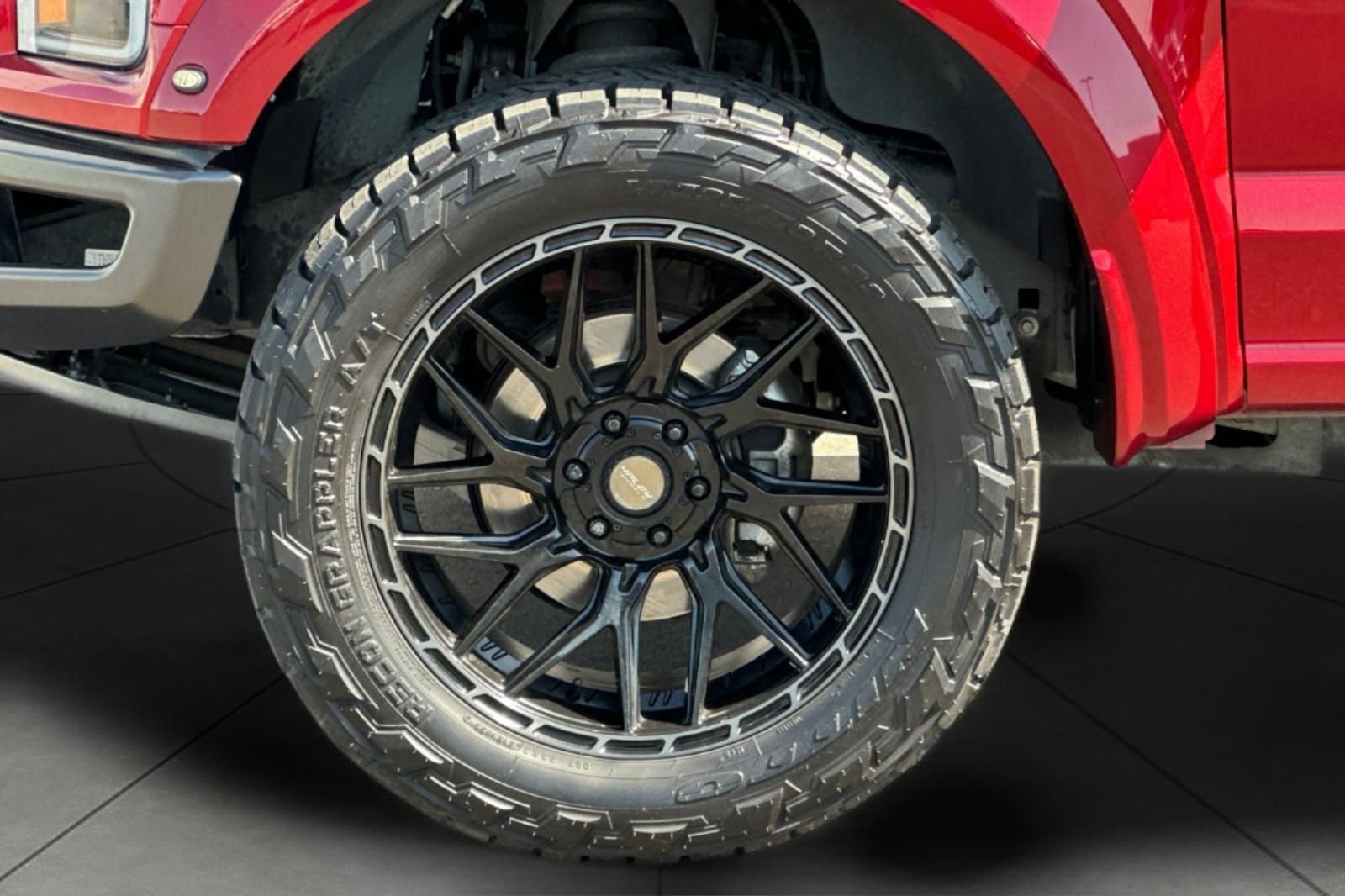 Used 2020 Red Ford Raptor image 30