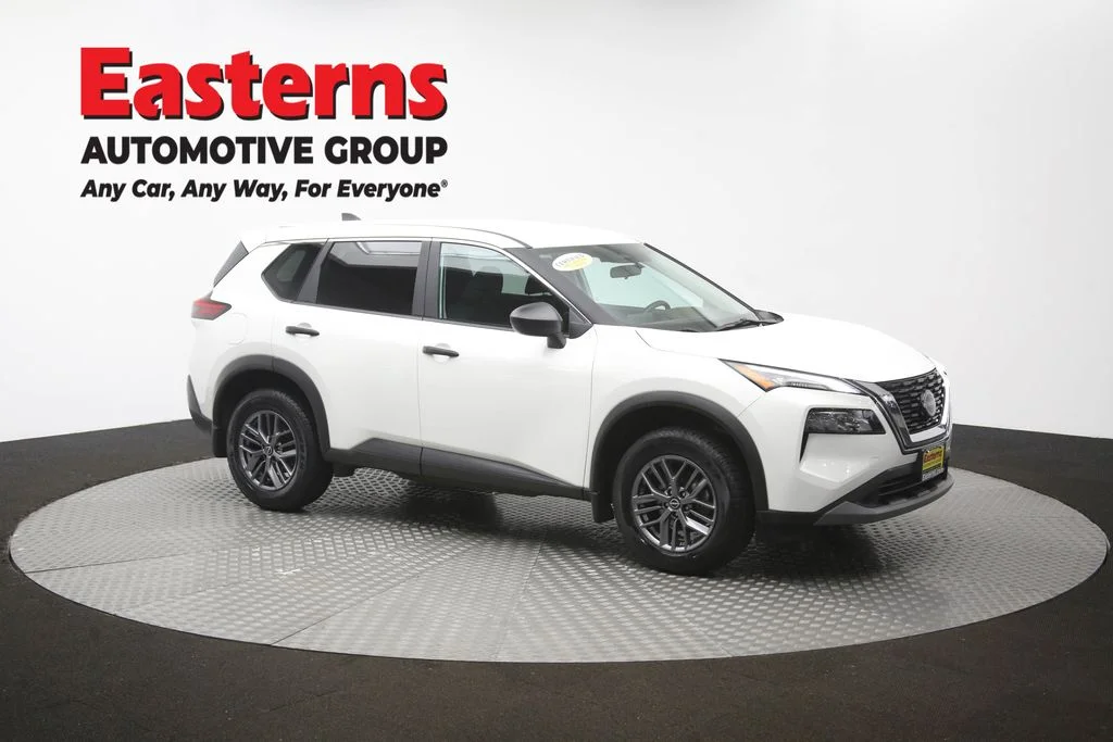 Used 2023 White Nissan S image 48