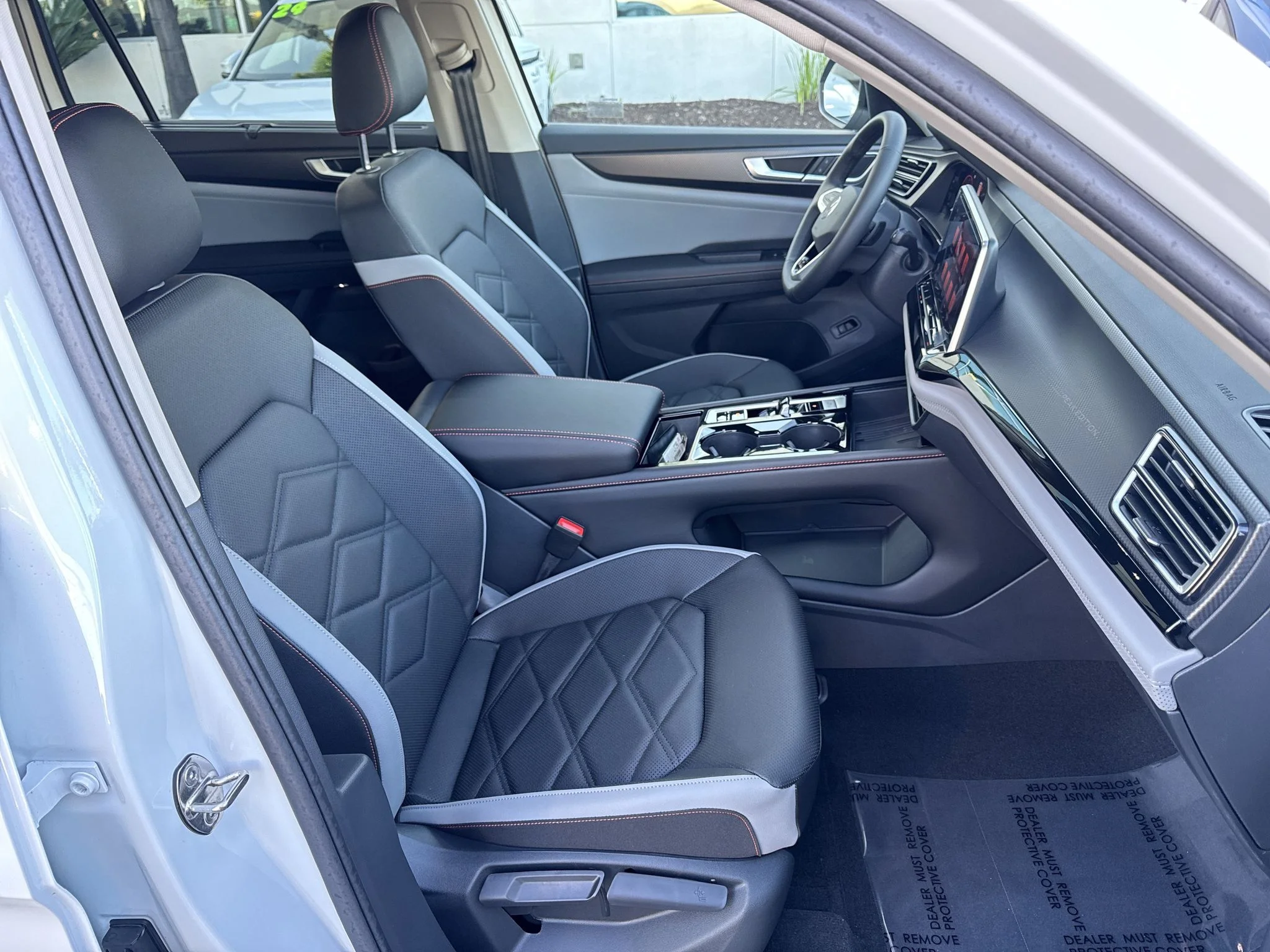 New 2026 Opal White Pearl Volkswagen 2.0T Peak Edition image 15