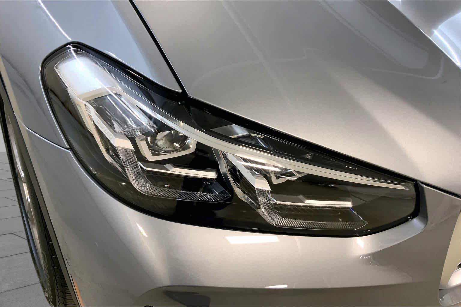 Used 2024 Skyscraper Grey Metallic BMW xDrive30i image 27