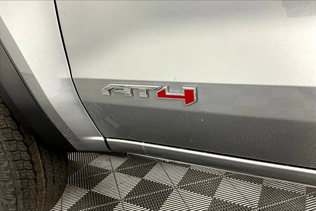 New 2026 Sterling Metallic GMC AT4 image 9