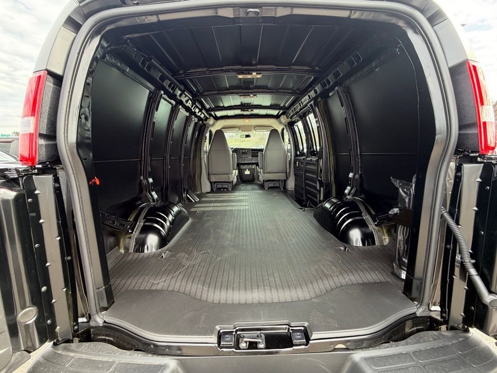New 2026 Onyx Black GMC Work Van image 5