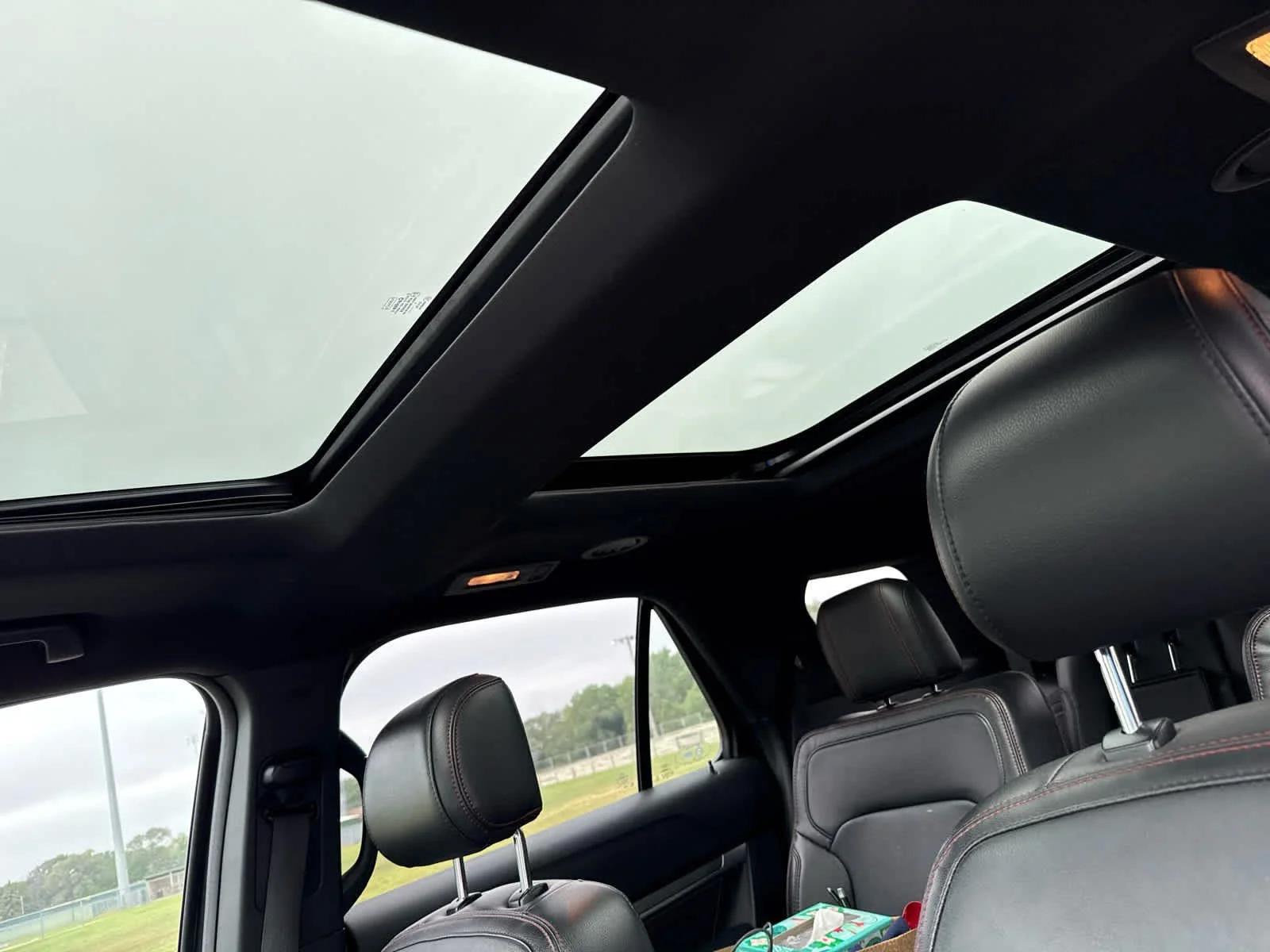 Used 2017 Smoked Quartz Metallic Tinted Clearcoat Ford Sport image 13