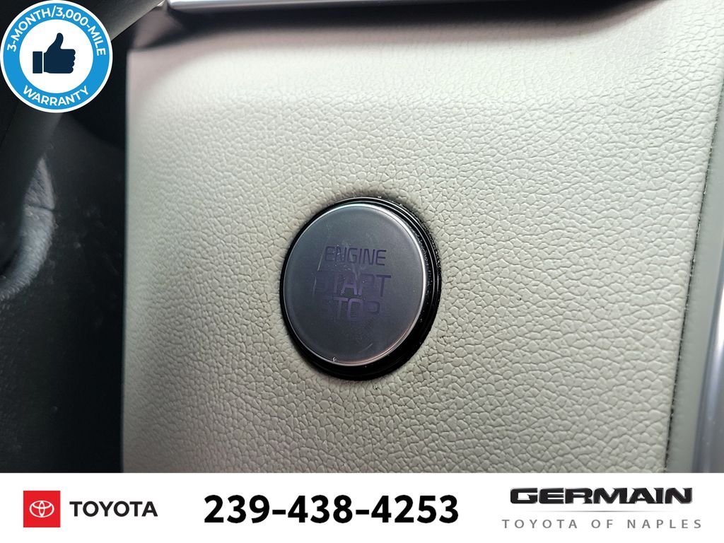 Used 2022 Gray Kia SX image 33