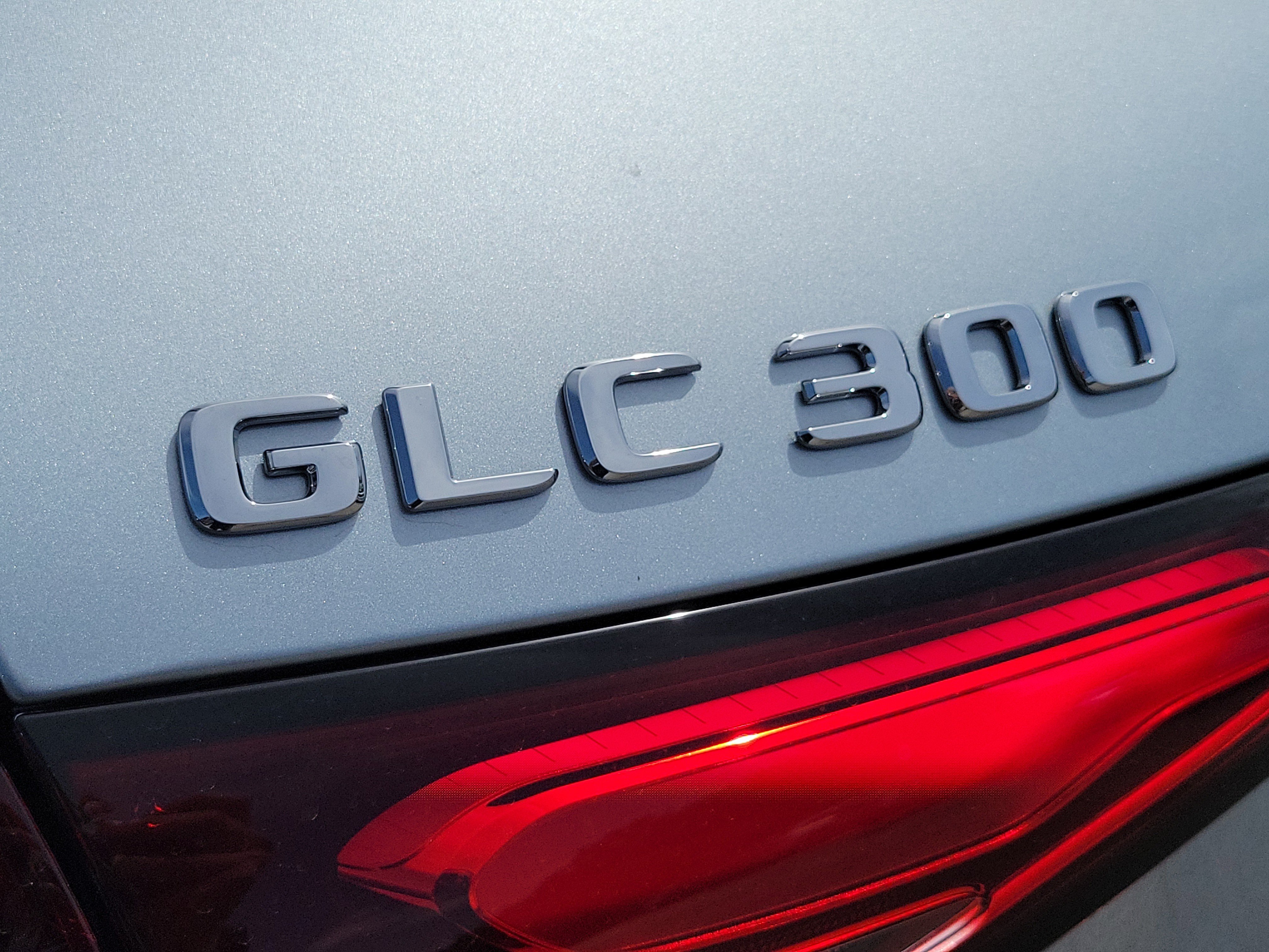 New 2026 Cirrus Silver Metallic Mercedes-Benz GLC 300 image 37