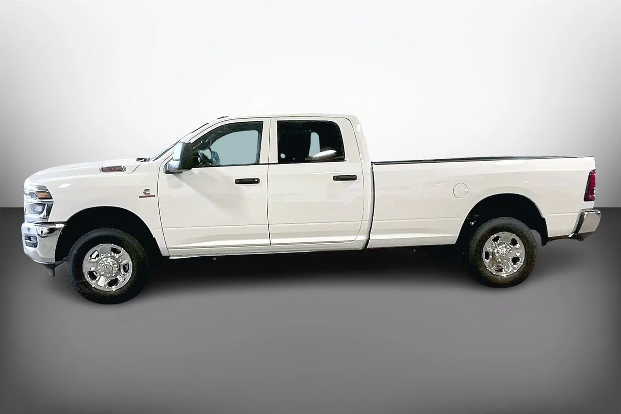 New 2026 Bright White Clear-Coat Exterior Paint RAM Tradesman image 5