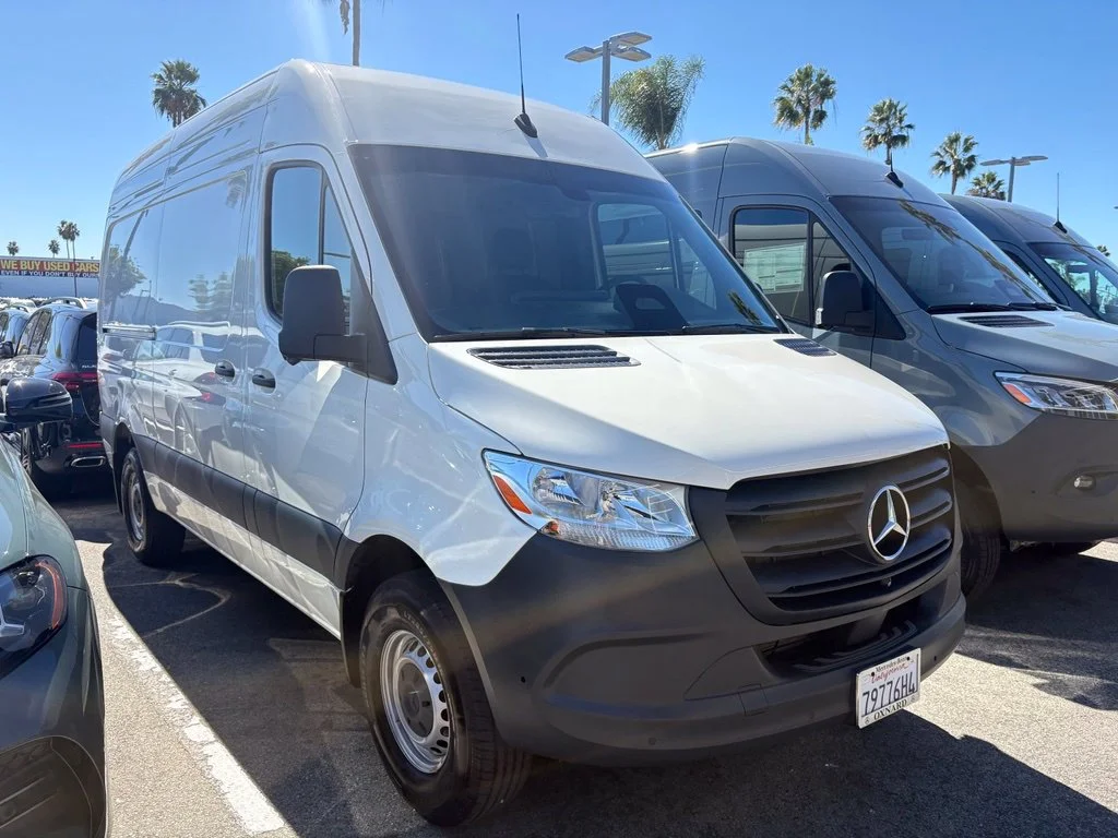 Used 2025 Gray Mercedes-Benz Cargo 144 WB image 2